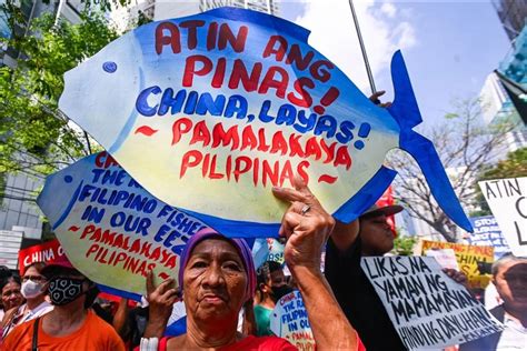 pamalakaya|Fisherfolk assert rights in West Philippine Sea .
